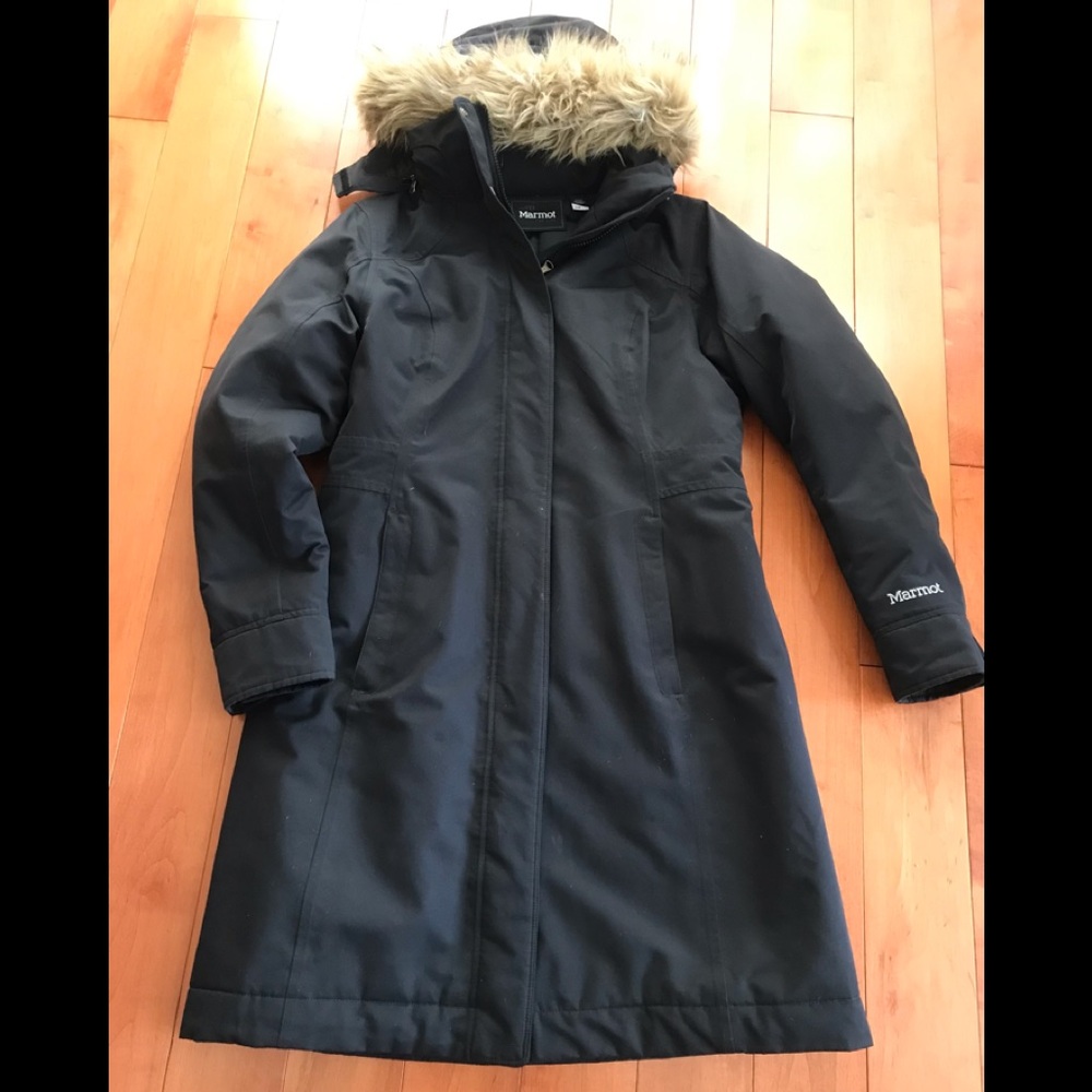 Marmot women parka size small